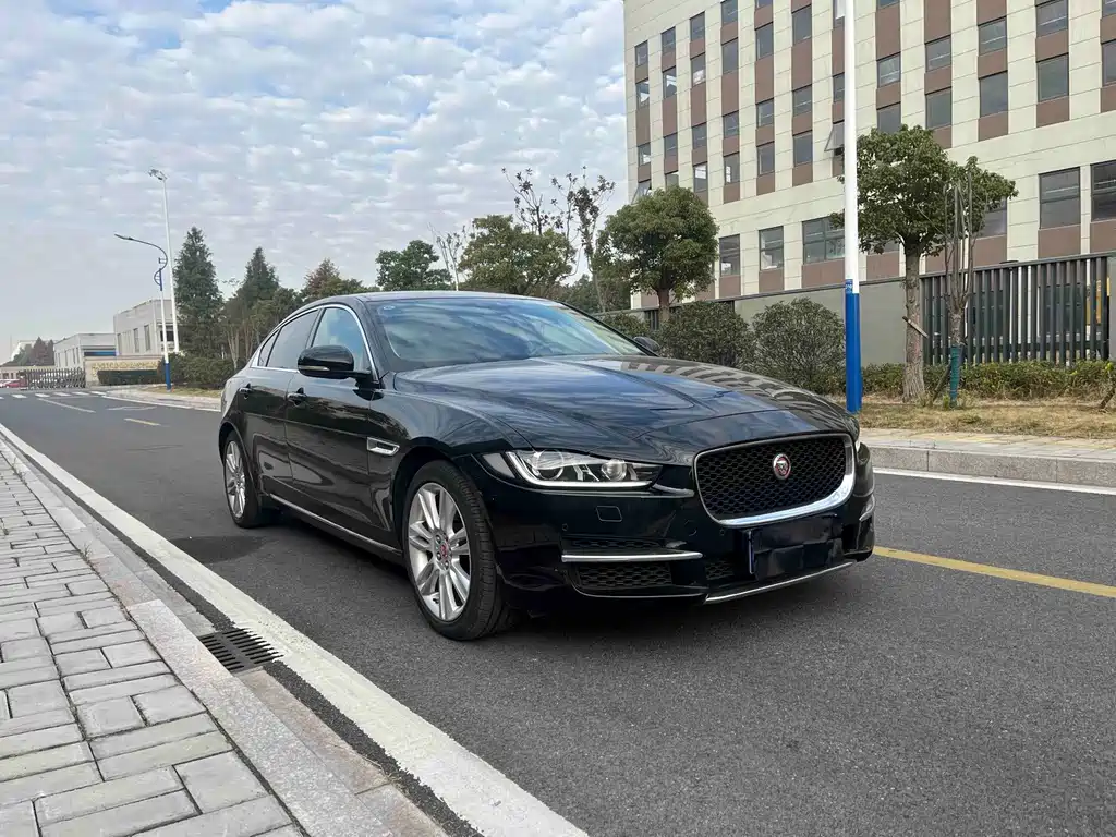 Jaguar XEL — миниатюра 3