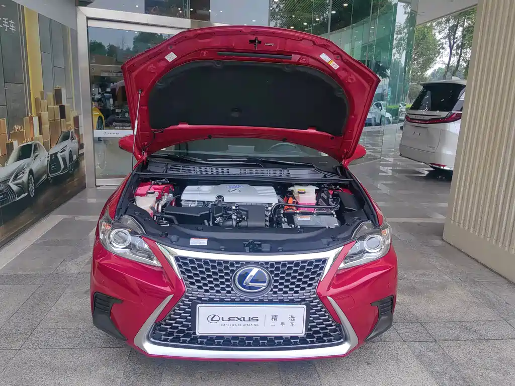 Lexus CT — миниатюра 6