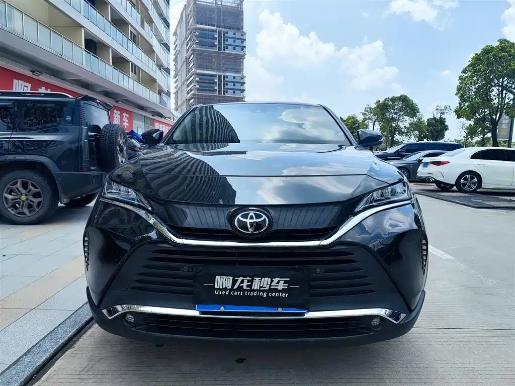 Toyota Harrier — миниатюра 2