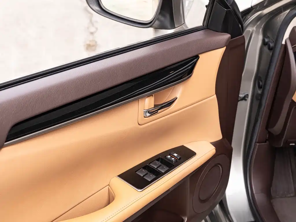 Lexus ES — миниатюра 18
