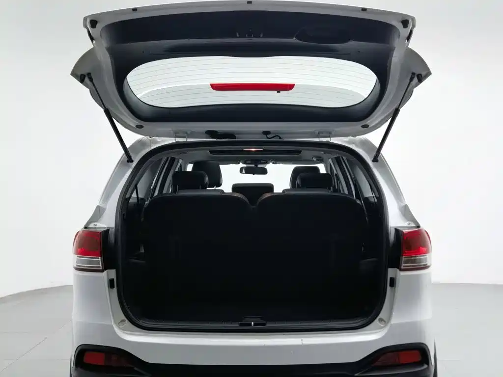 Kia Sorento — миниатюра 16