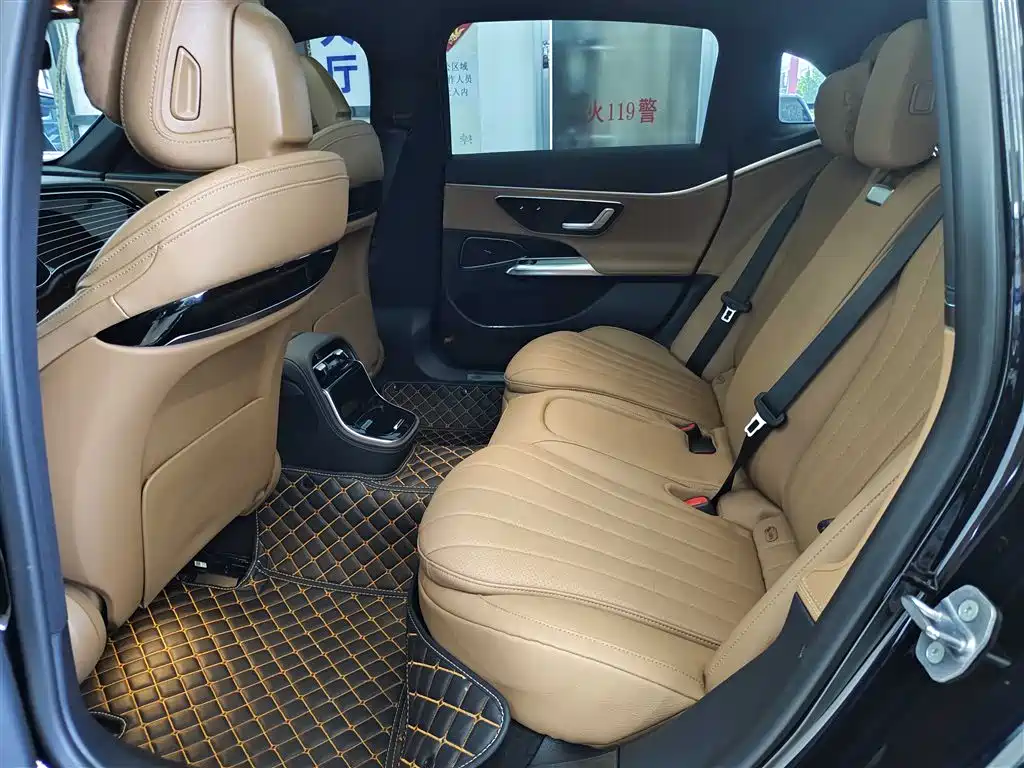 Mercedes-Benz E-Class E 2024 E 260 L 4MATIC