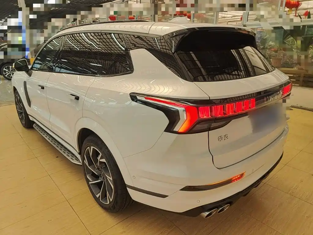 Lynk & Co 09 — миниатюра 5