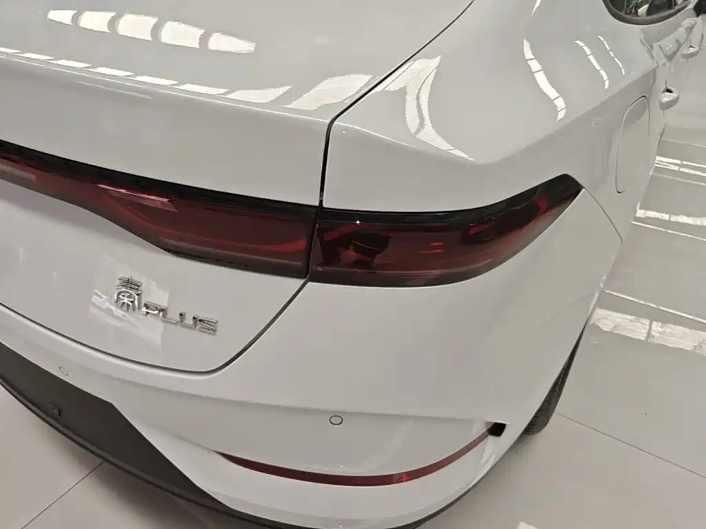 BYD Qin Plus PLUS 2025 DM-i Smart Drive 128KM