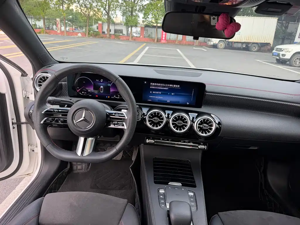 Mercedes-Benz A-Class — миниатюра 13