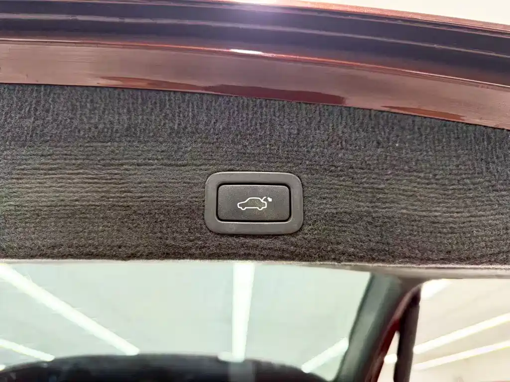 Volvo XC60 (Import) — миниатюра 23