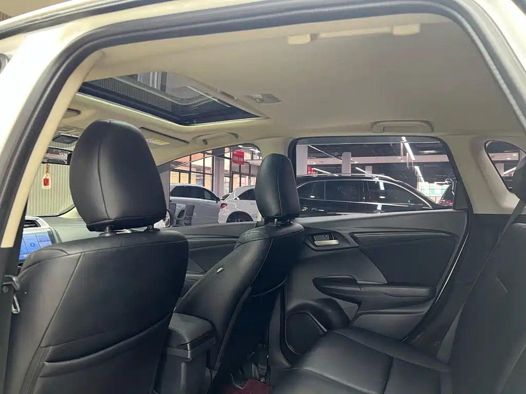 Honda Fit — миниатюра 13