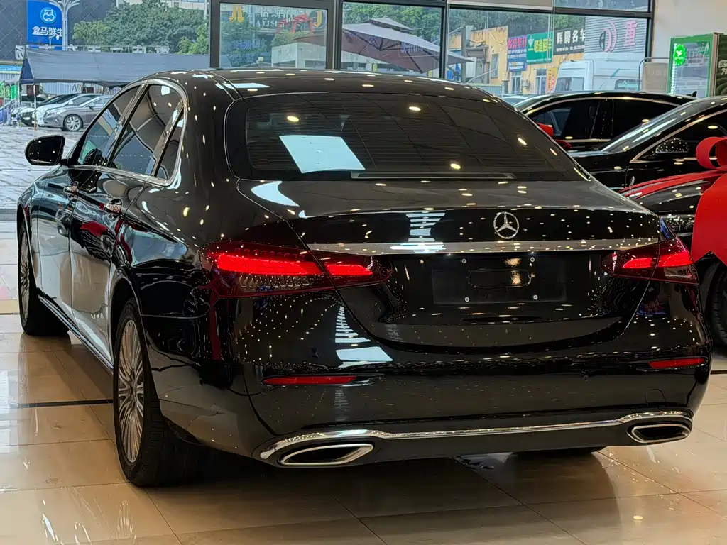 Mercedes-Benz E-Class — миниатюра 19