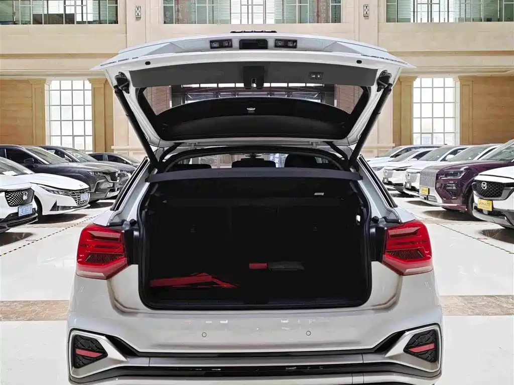 Audi Q2L — миниатюра 15