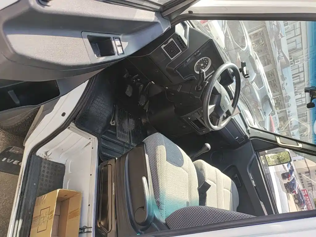 IVECO Daily — миниатюра 16