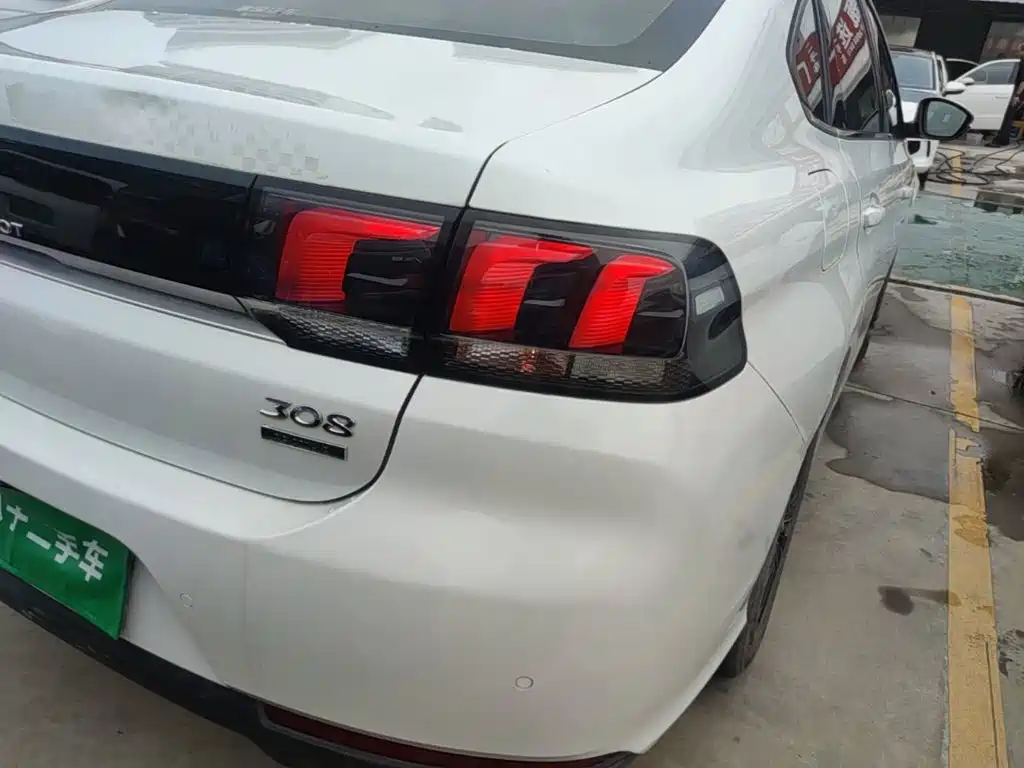 Peugeot 308 — миниатюра 8