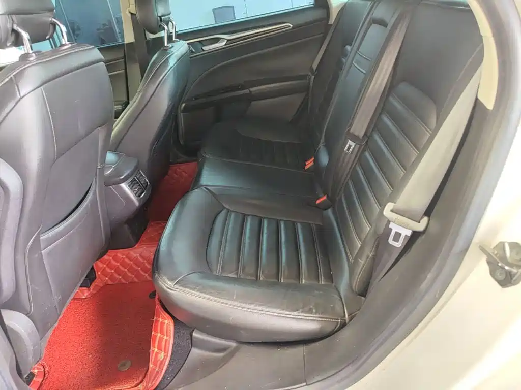 Ford Mondeo — миниатюра 17
