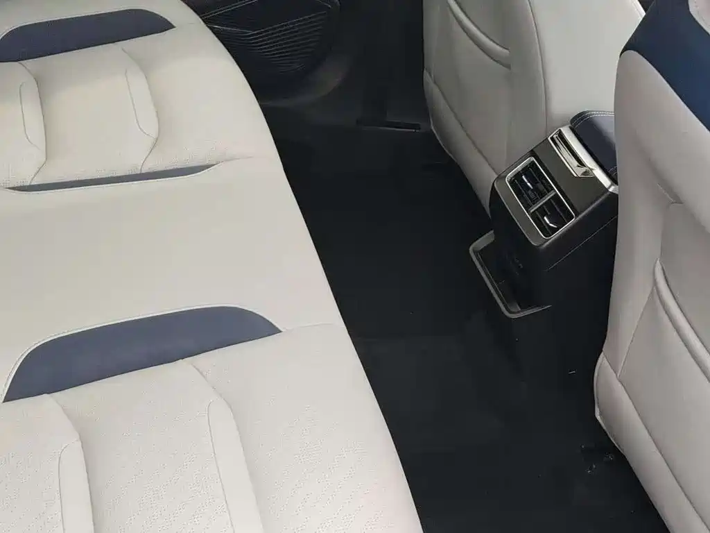 Geely Preface 2021 2.0TD Luxury