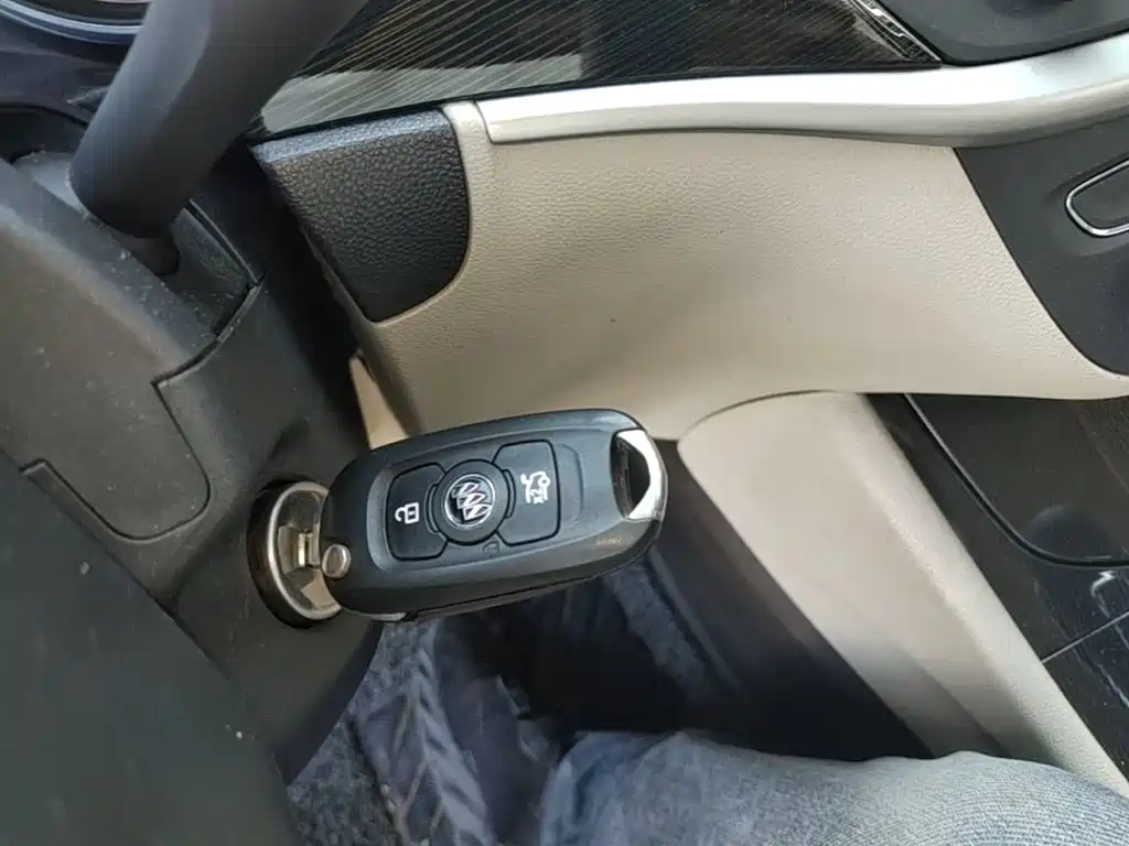 Buick Verano — миниатюра 9