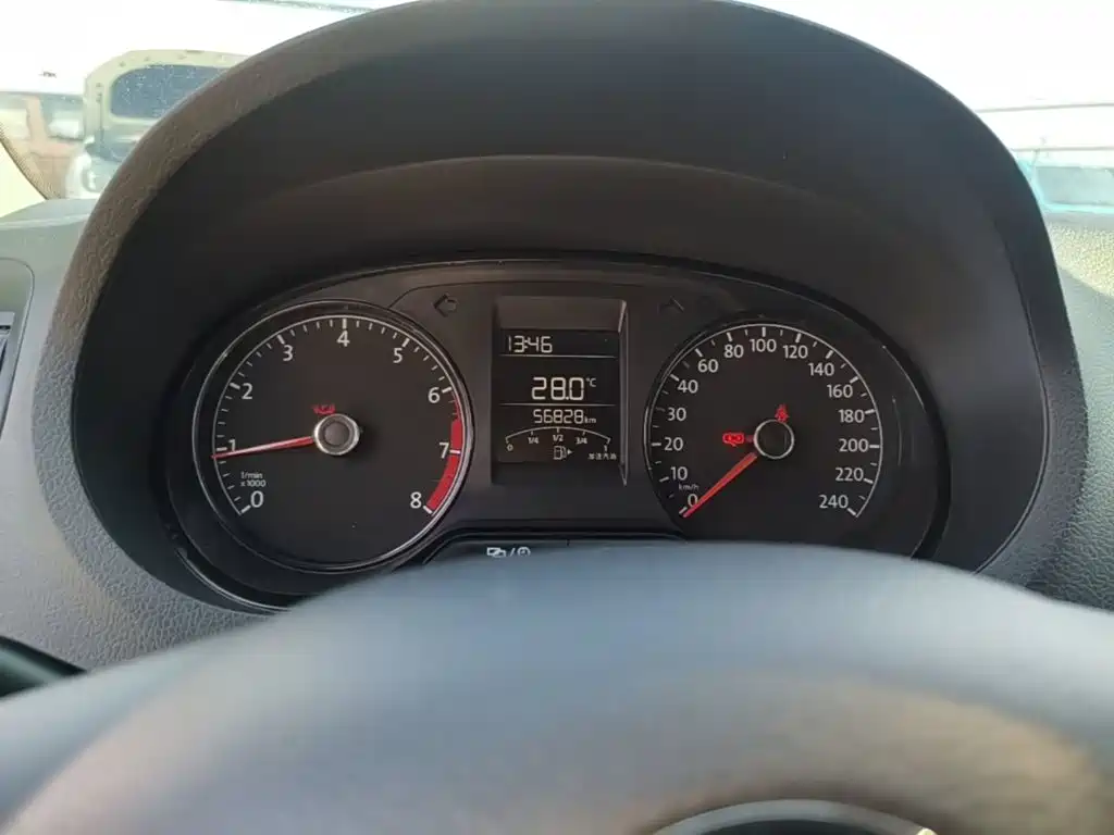 Volkswagen Polo — миниатюра 12
