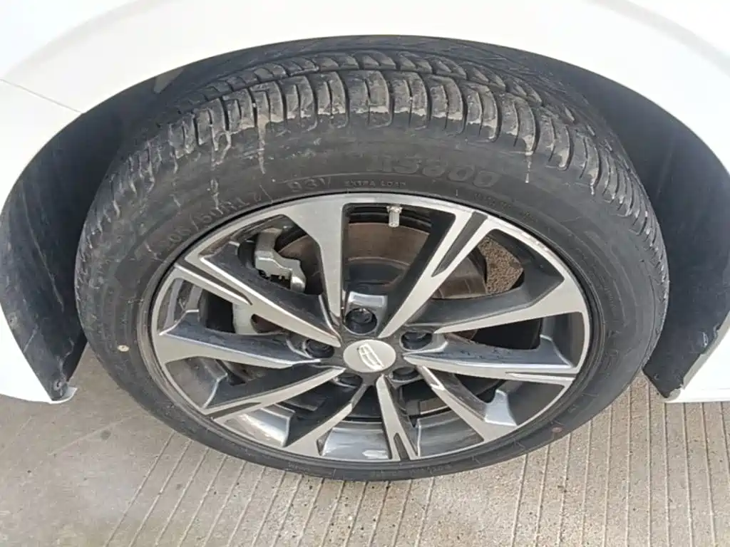Geely Emgrand — миниатюра 23
