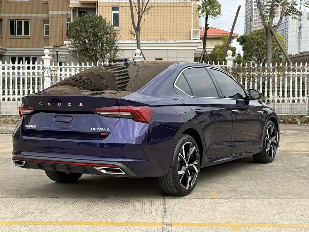 SKODA OCTAVIA