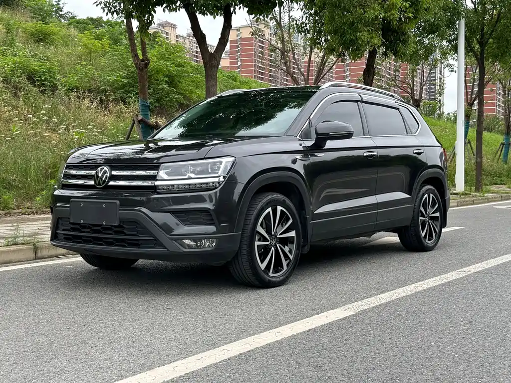 Купить Volkswagen Tharu