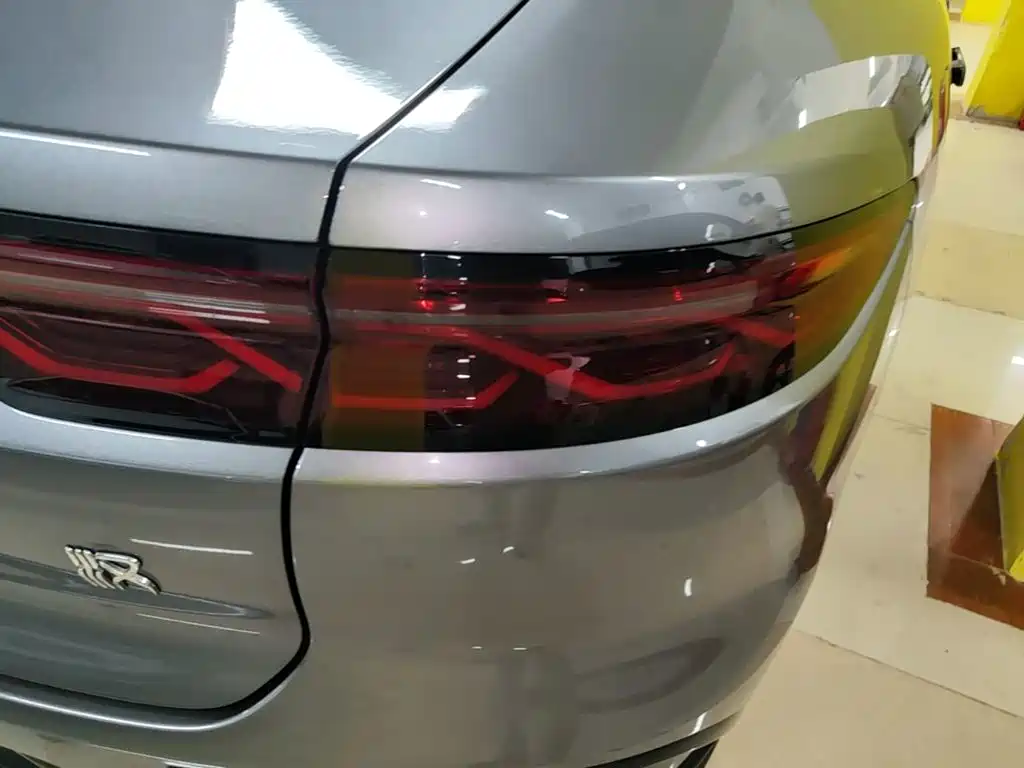 BYD Han — миниатюра 8