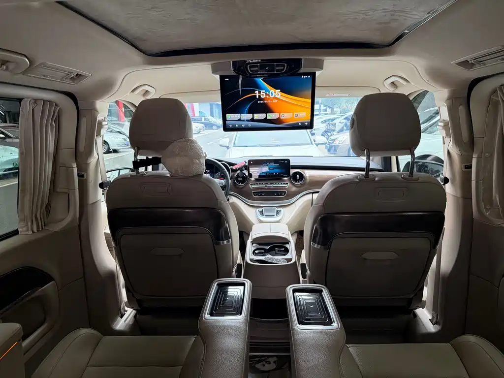 Mercedes-Benz V-Class — миниатюра 7