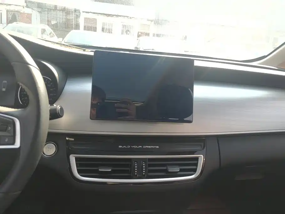 BYD MAX — миниатюра 13