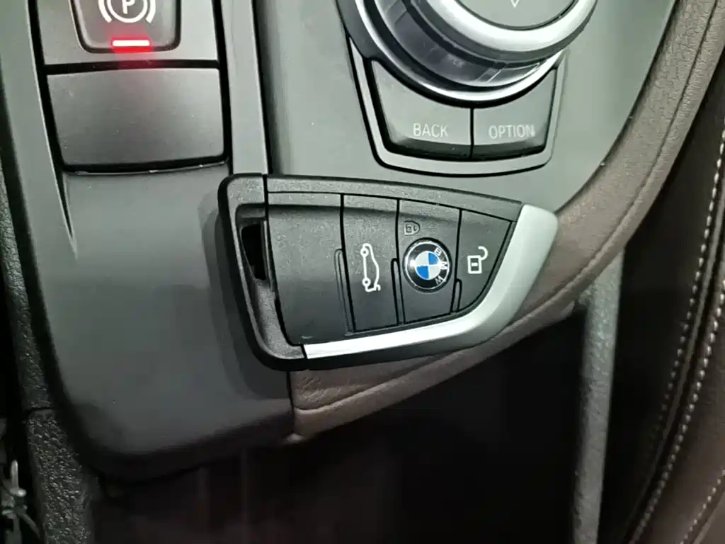 BMW X1 — миниатюра 9