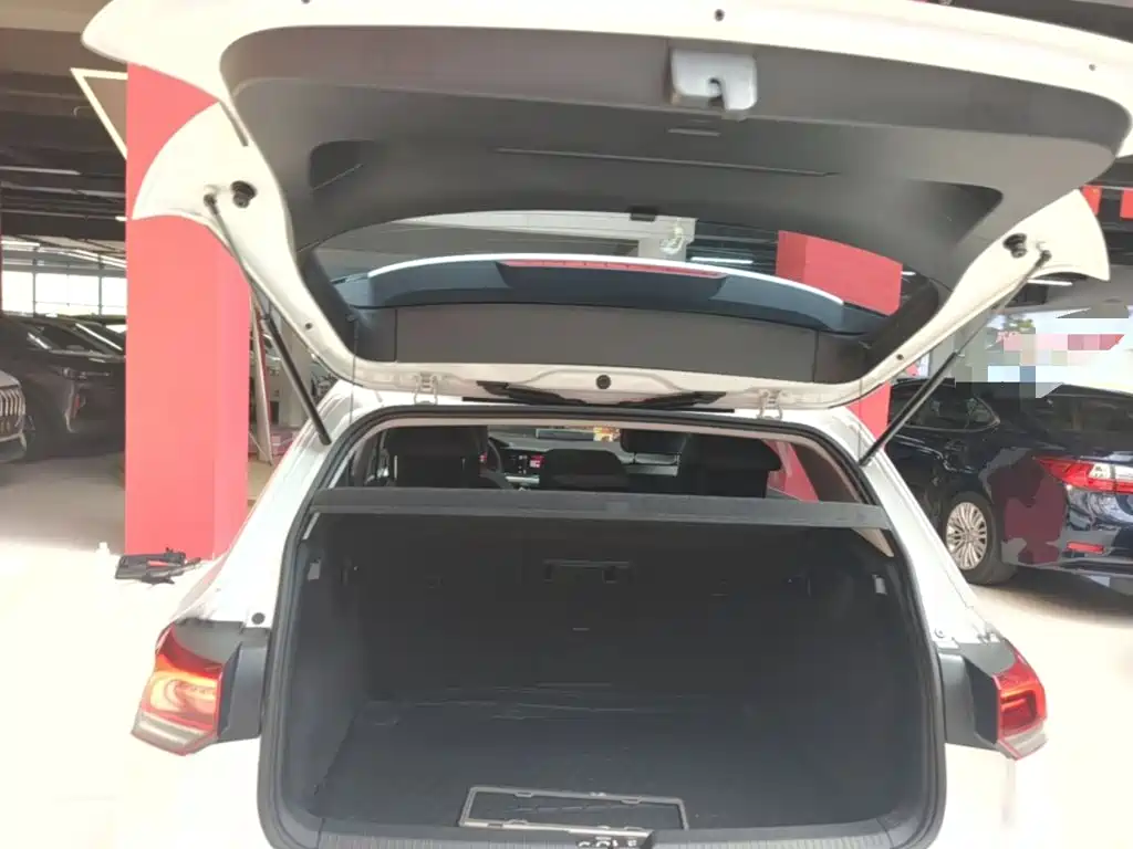Volkswagen Golf — миниатюра 19
