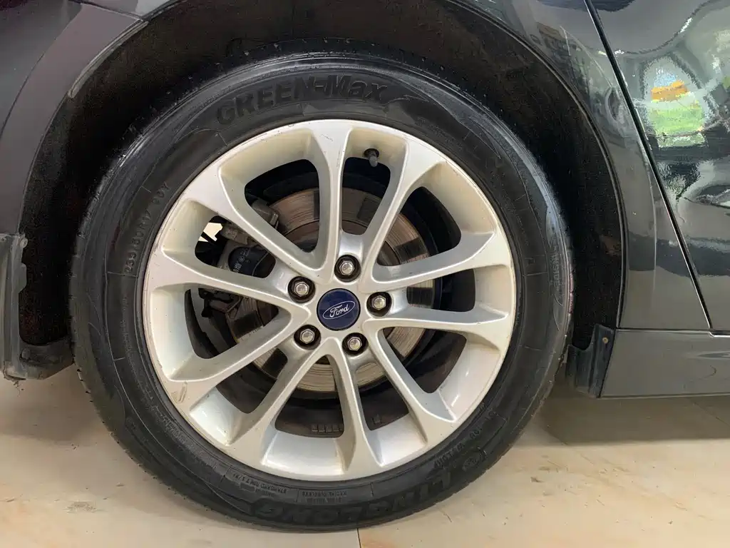 Ford Mondeo — миниатюра 20