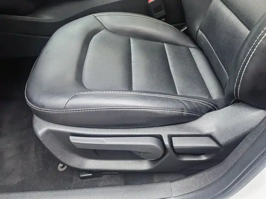 GEELY AUTOMOBILE EMGRAND GL