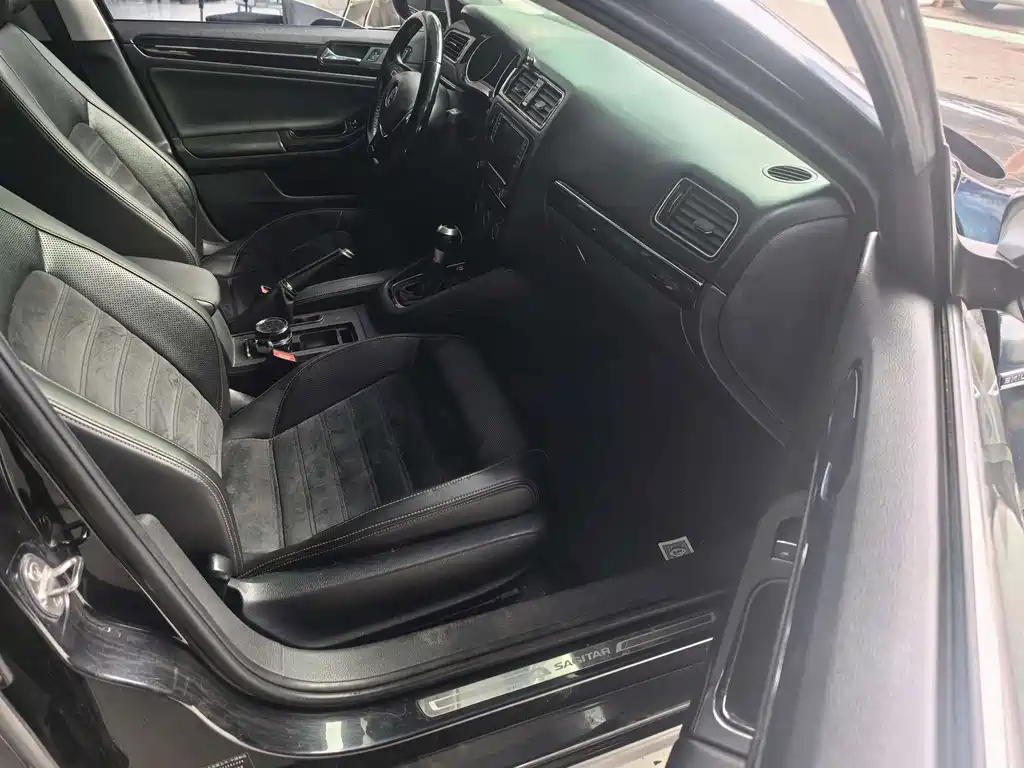 Volkswagen Sagitar — миниатюра 6