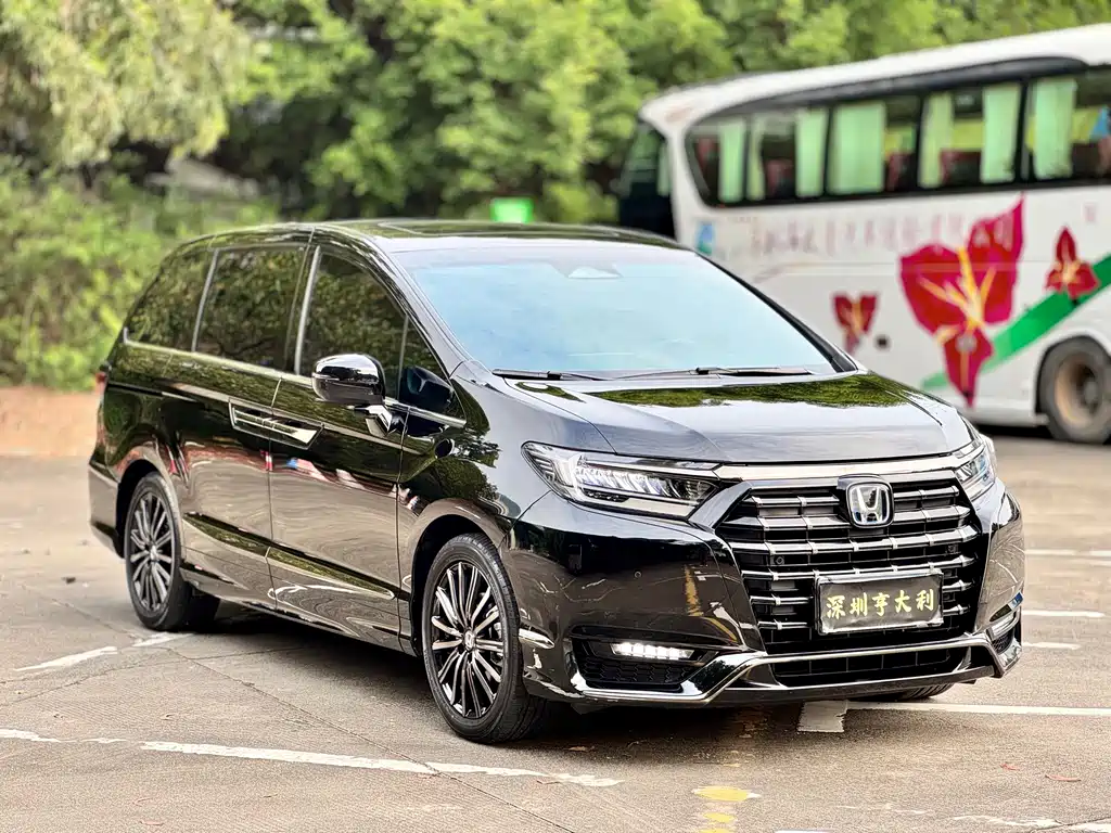 Honda Elysion — миниатюра 3