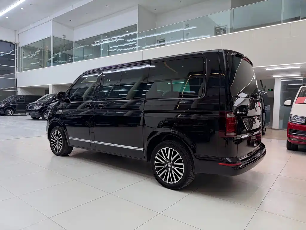 Volkswagen Multivan — миниатюра 4
