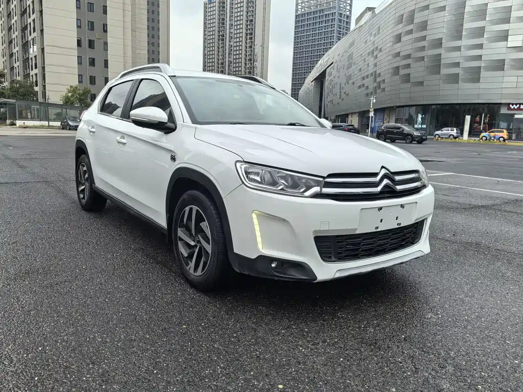 Citroen C3-XR — миниатюра 7
