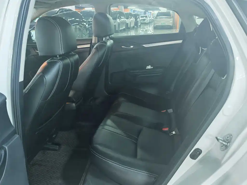 Honda Civic — миниатюра 5