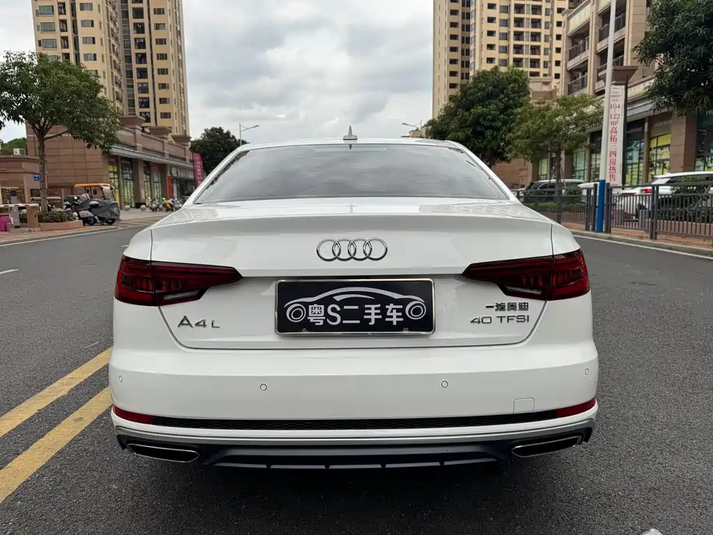 Audi A4L 2019 40 TFSI Fashion VI