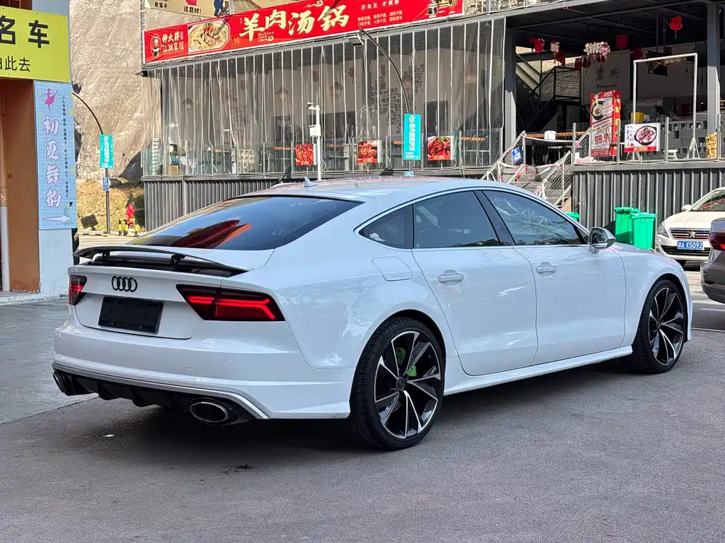 AUDI A7