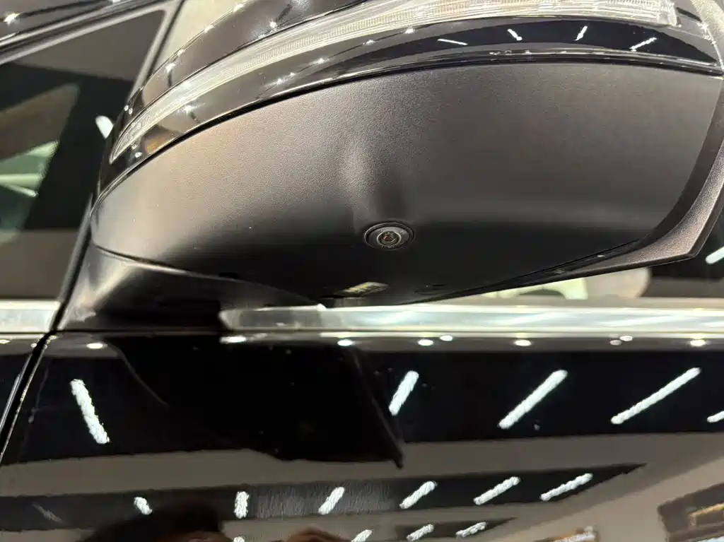 MERCEDES-BENZ V CLASS