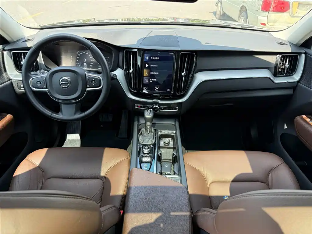 Volvo XC60 2020 T5 Luxury