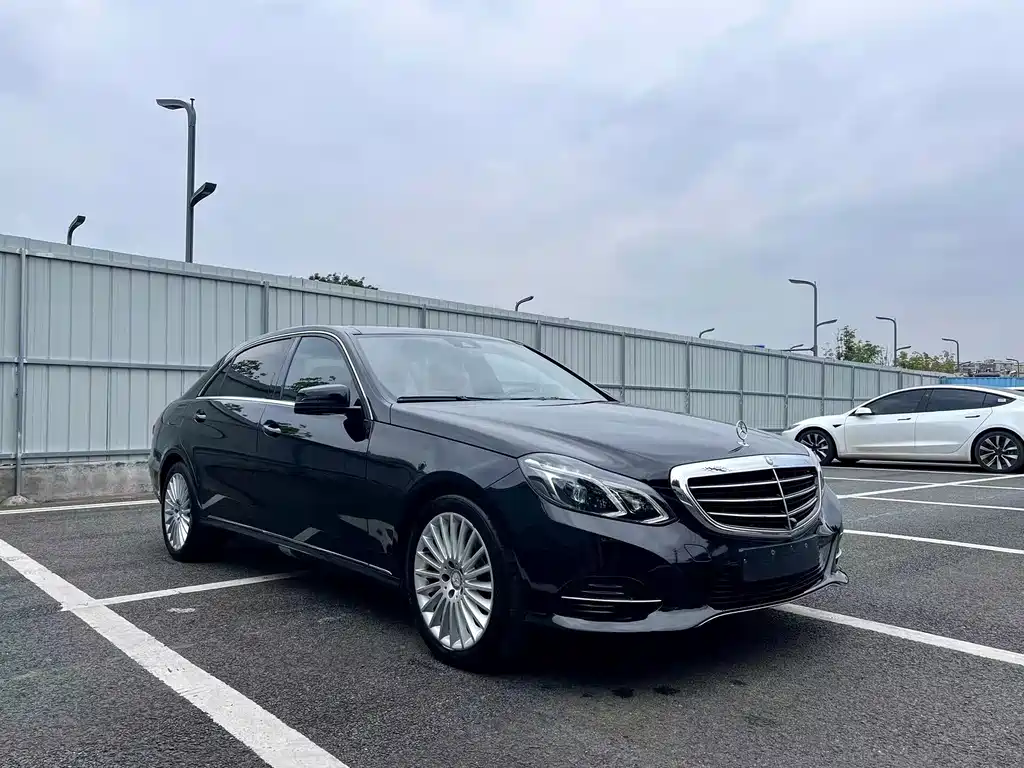 Mercedes-Benz E-Class — миниатюра 3