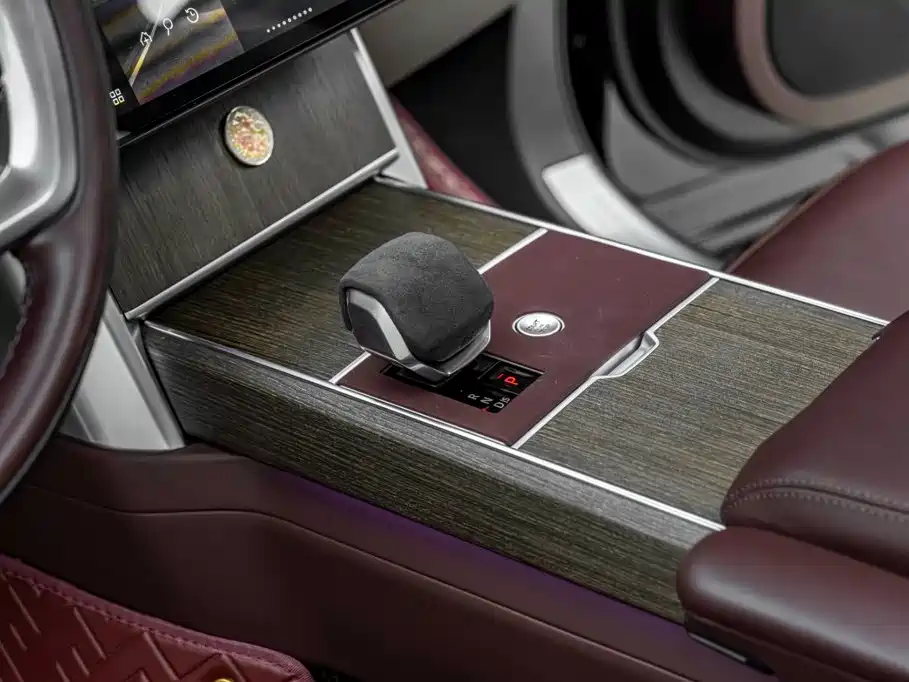 Land Rover Range Rover — миниатюра 18
