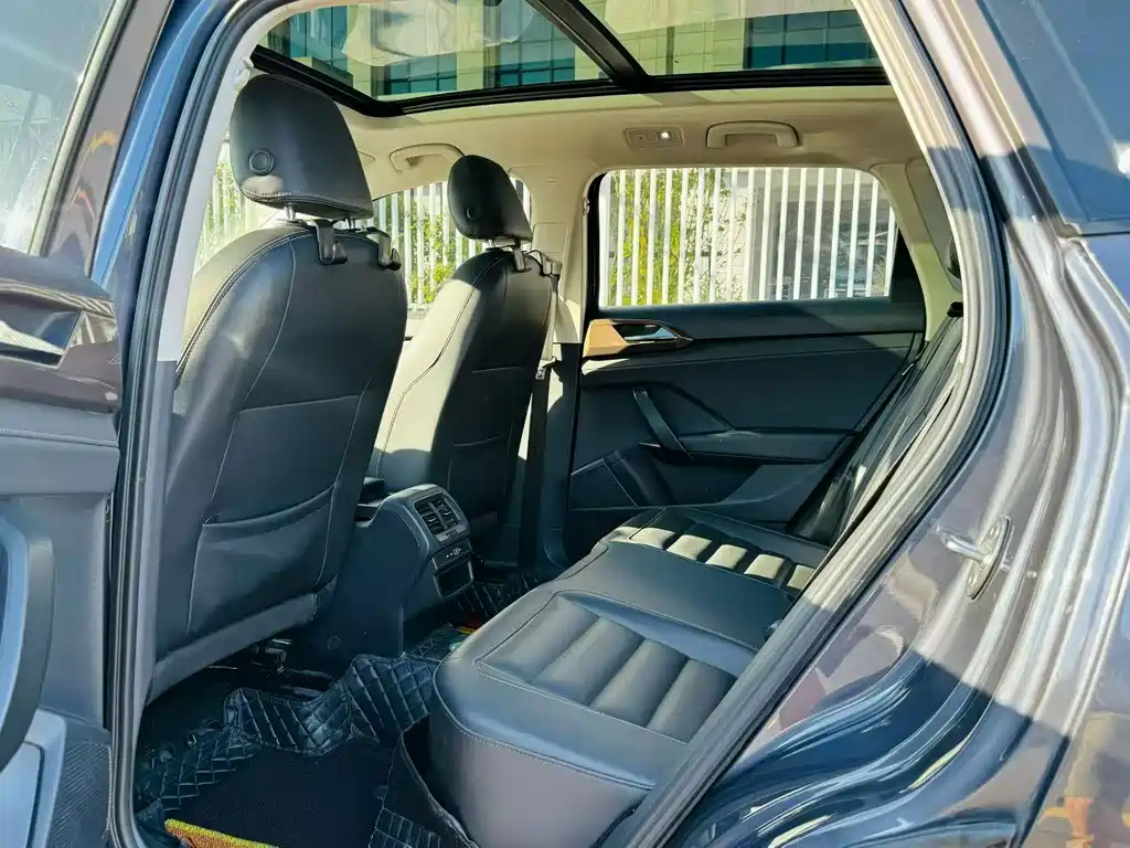 Volkswagen Tharu — миниатюра 6