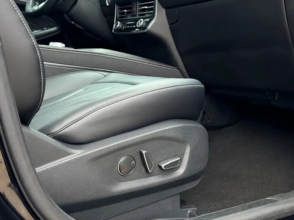 Ford Edge — миниатюра 33