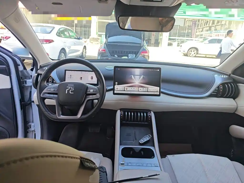 BYD Yuan Plus — миниатюра 10