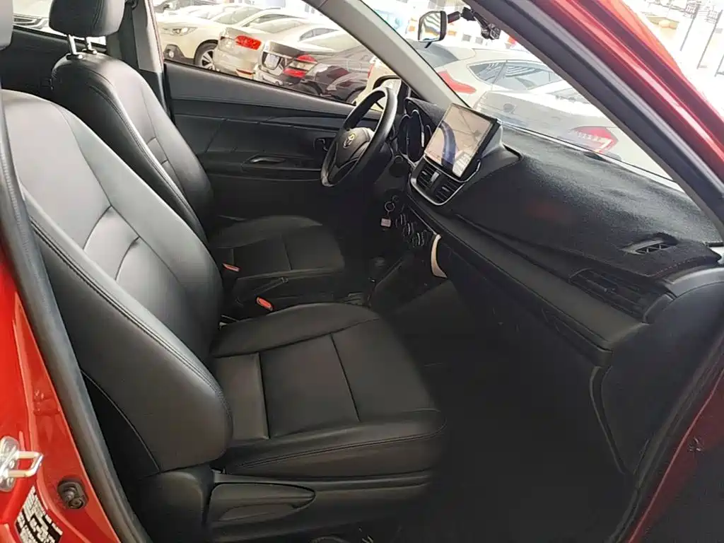 Toyota Yaris L — миниатюра 25