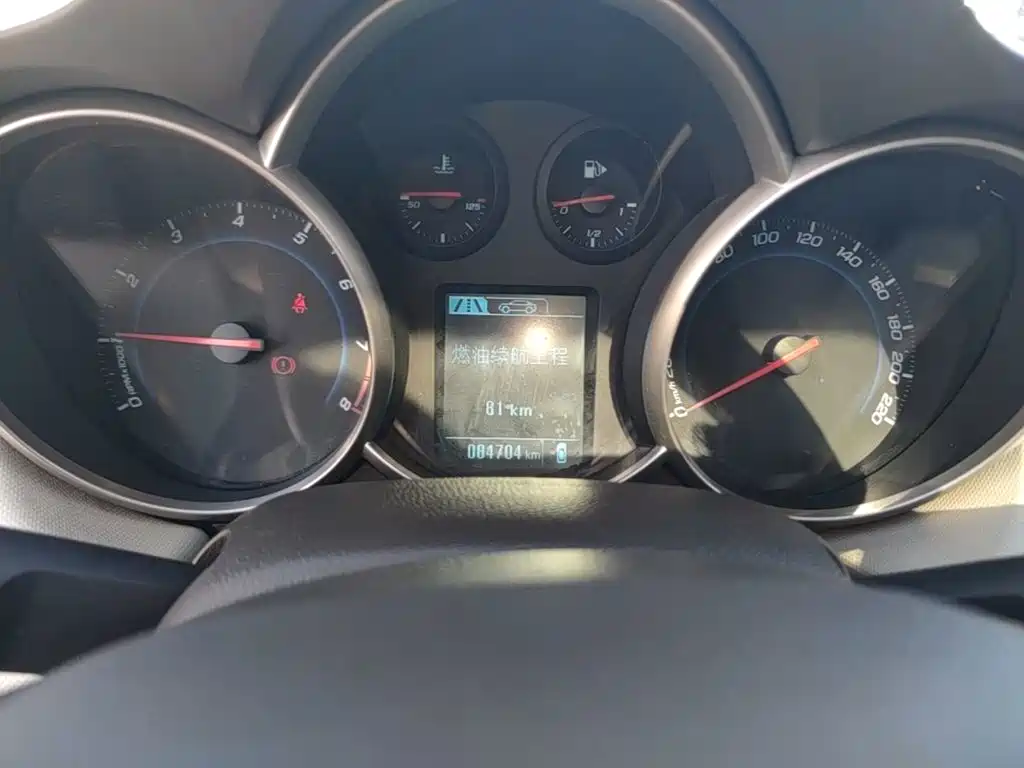 Chevrolet Cruze — миниатюра 12