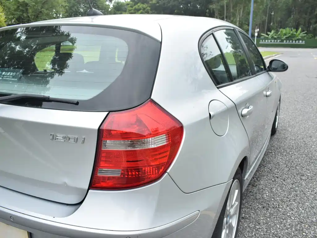BMW 1 Series (Import) — миниатюра 10