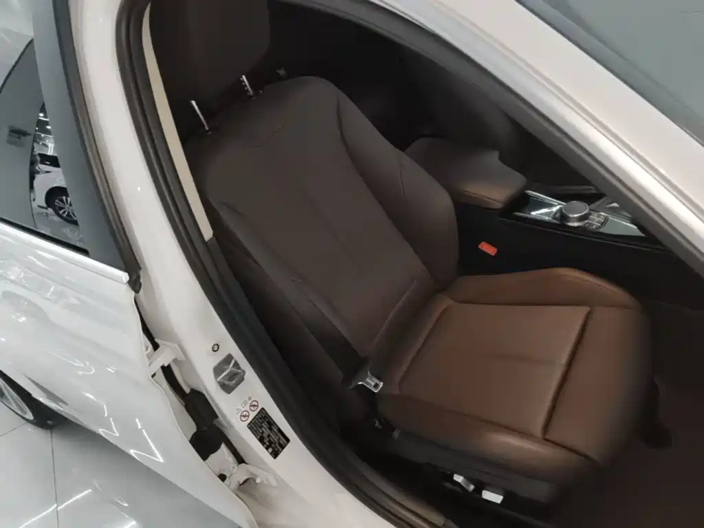 BMW 3 Series — миниатюра 25