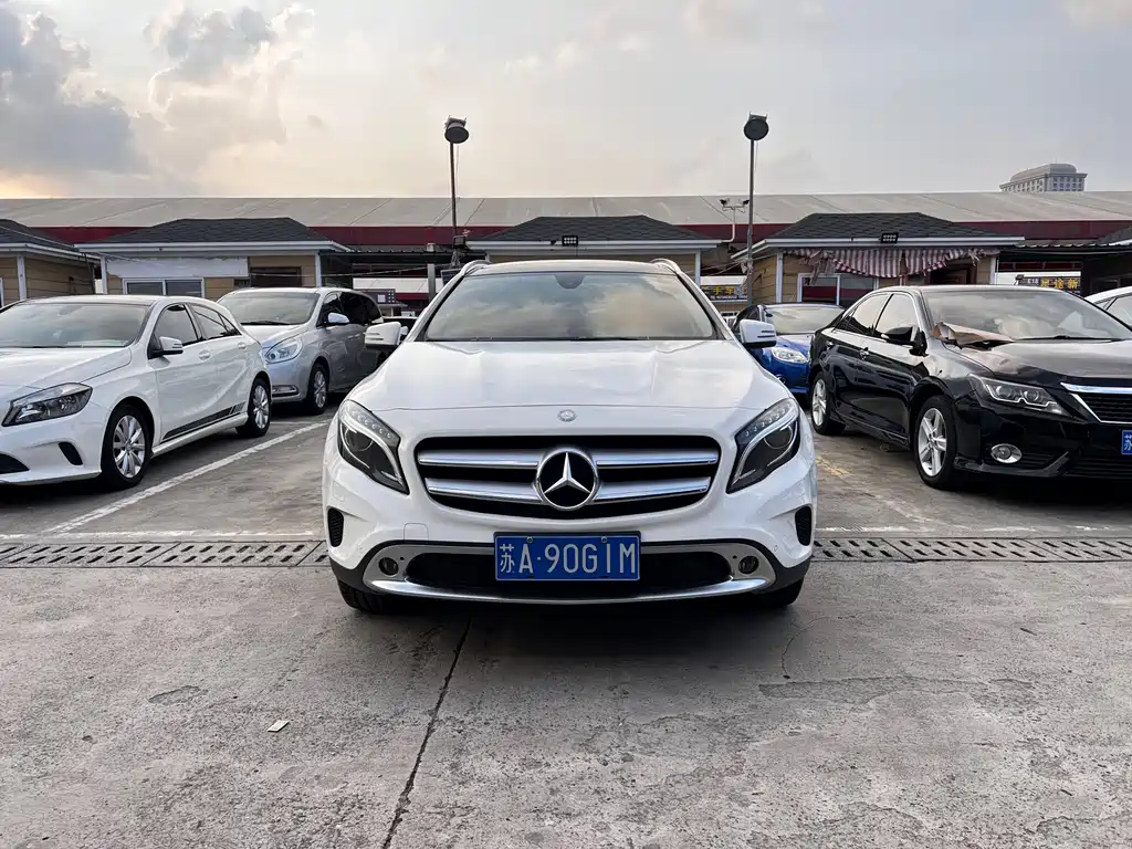 Mercedes-Benz GLA 2016
