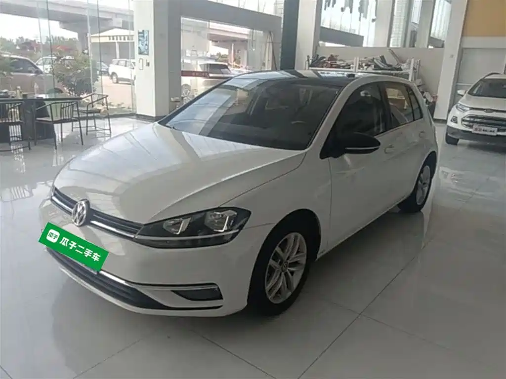 Купить Volkswagen Golf