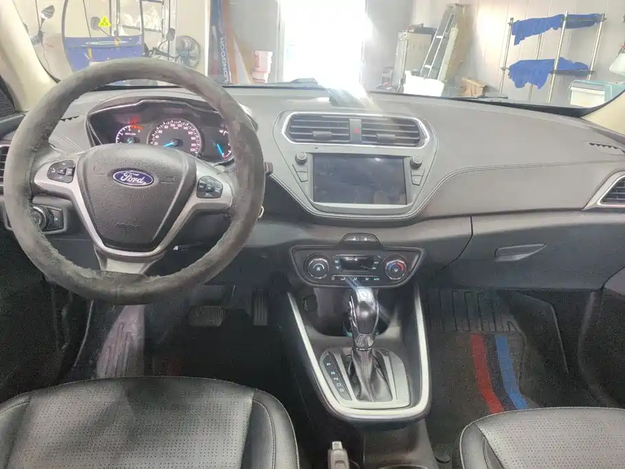 Ford Escort — миниатюра 12